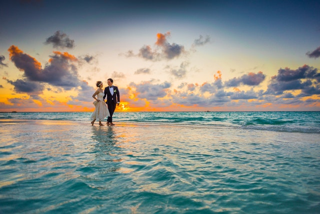 7 Tips for Planning Your Dream Destination Wedding - Beauty and the Mist