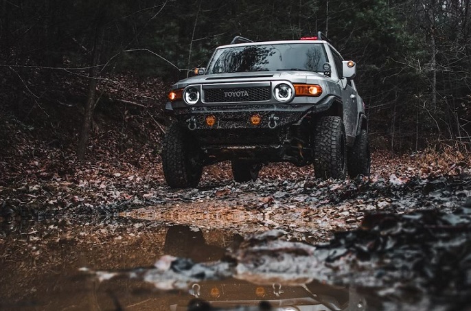 What To Do If Your Car Gets Stuck In Mud - Beauty And The Mist